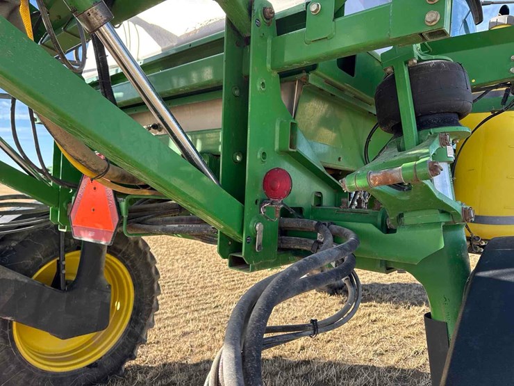 2000-john-deere-4700-image-43