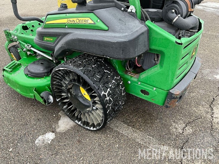 2021-john-deere-z960m-image-12