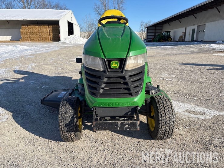 2023-john-deere-x590-image-7