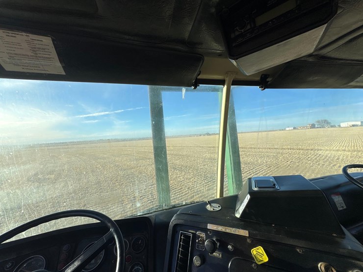 1992-white-gmc-haying-mantis-stacker-truck-image-19