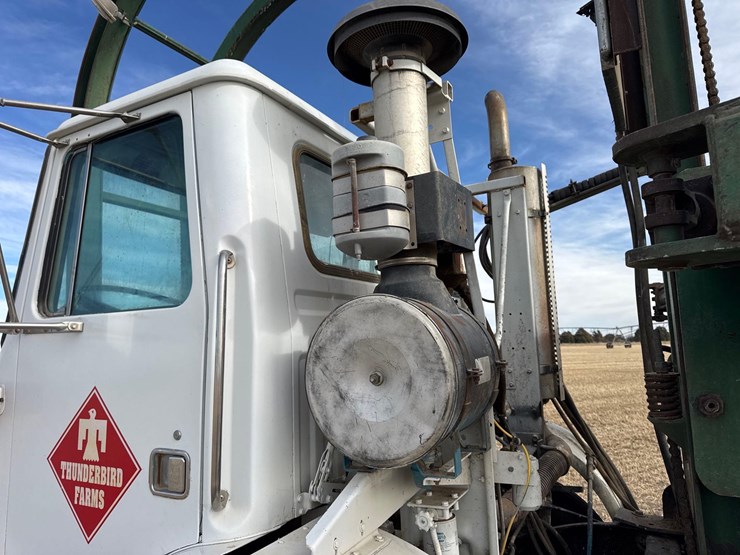 1986-white-140-image-22