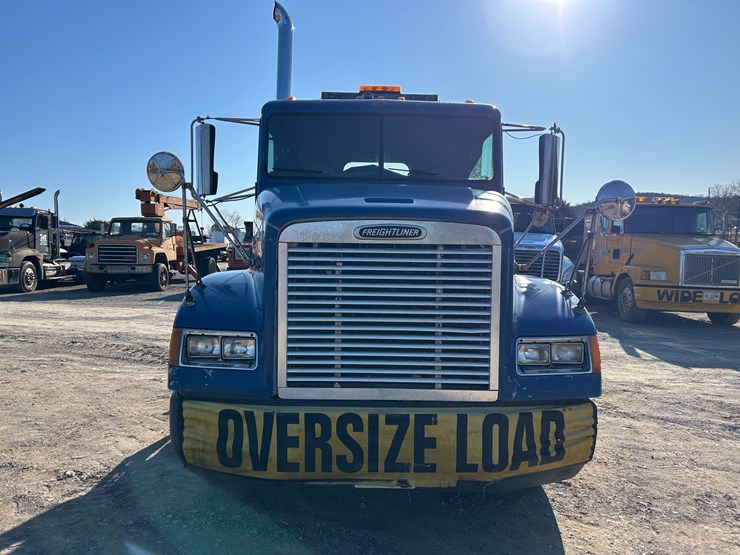 2000-freightliner-fld112-image-5