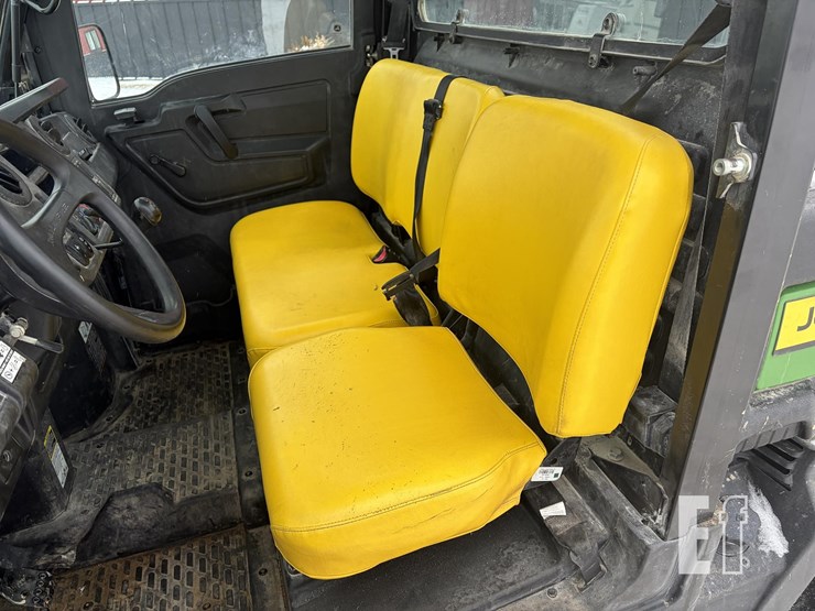 john-deere-gator-xuv-835m-image-11