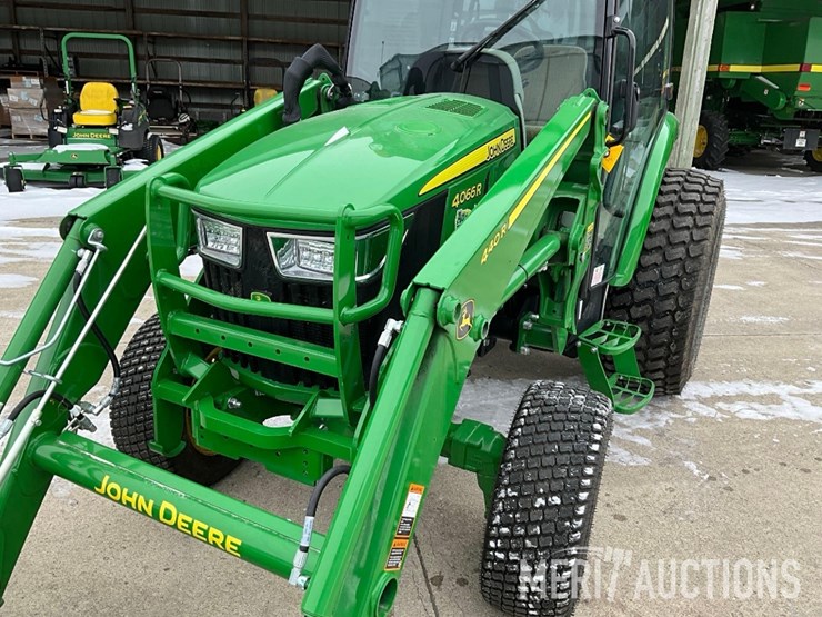 2024-john-deere-4066r-image-9