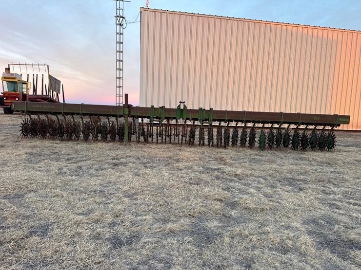 john-deere-400-image-2