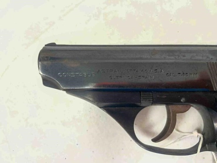 astra-uncetay-pistol-image-2
