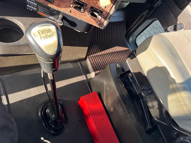 1999-international-60-image-32