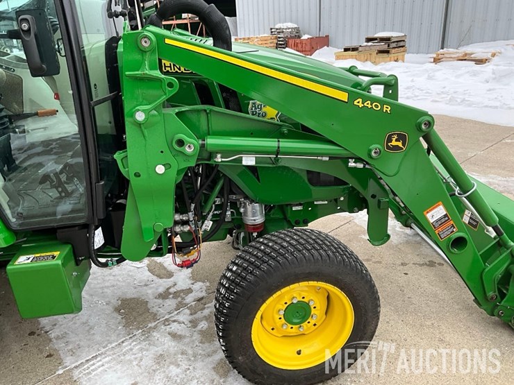 2024-john-deere-4066r-image-18