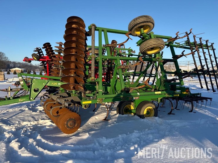 2005-john-deere-726-image-2