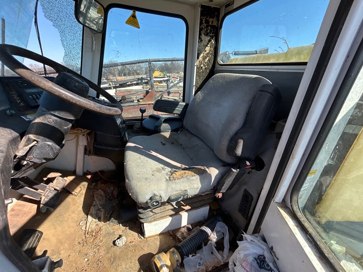 melroe-3630-image-13