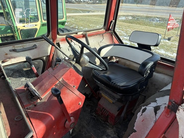 international-806-image-6