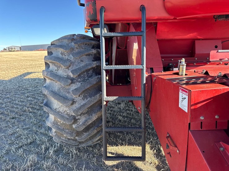 2009-case-ih-2577-image-21