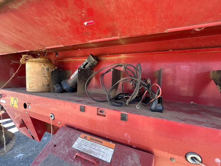 new-holland-678-image-7