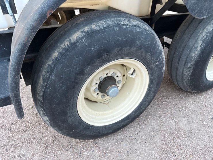 ace-1000-gallon-nurse-trailer-image-11