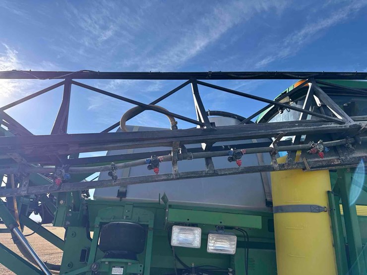 2000-john-deere-4700-image-67