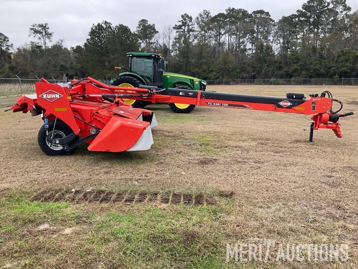 2022-kuhn-fc4461-tcd-moco-image-6