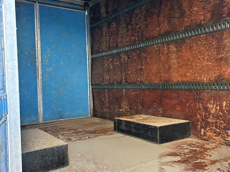 2016-volvo-f613-image-38