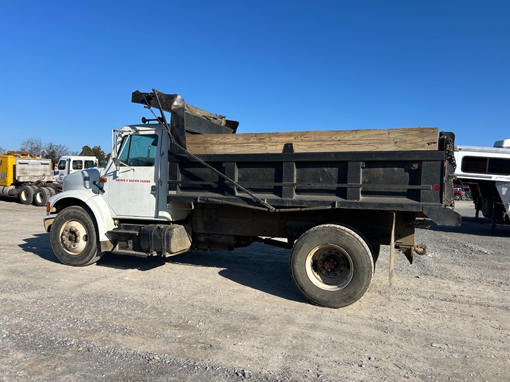 1996-international-4700-image-2