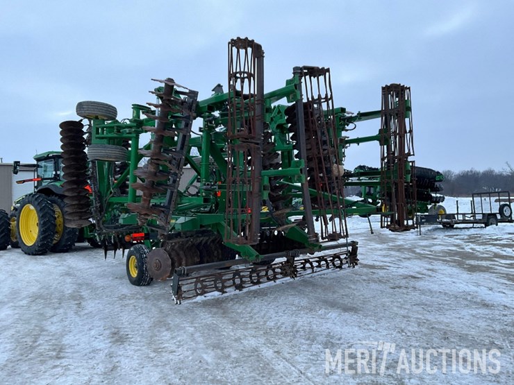 2013-john-deere-2623vt-image-2