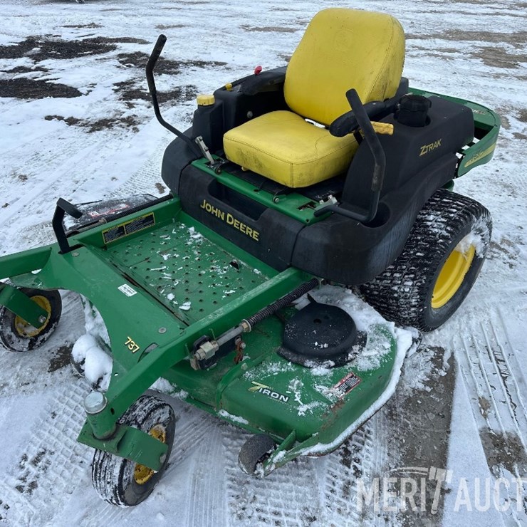 2002 JOHN DEERE 737