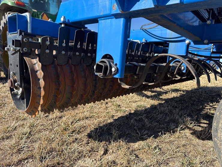 landoll-3230-cultimulcher-image-19