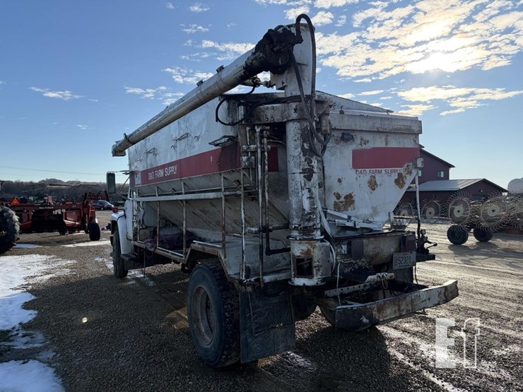 1981-international-s1900-image-2