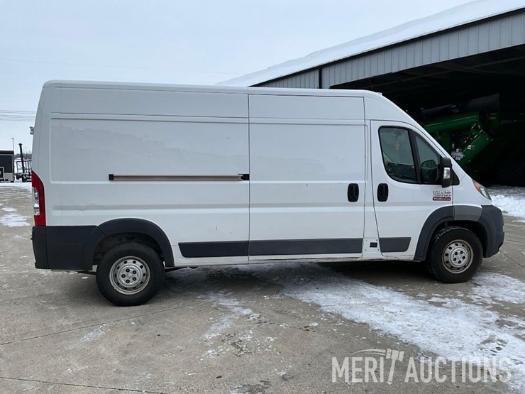 2017-ram-promaster-2500-image-6