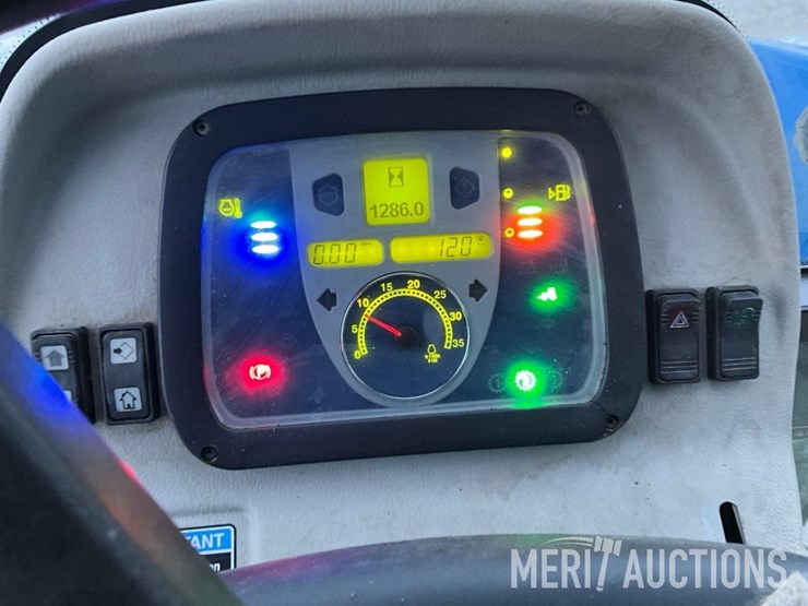 2010-new-holland-boomer-3050-image-33