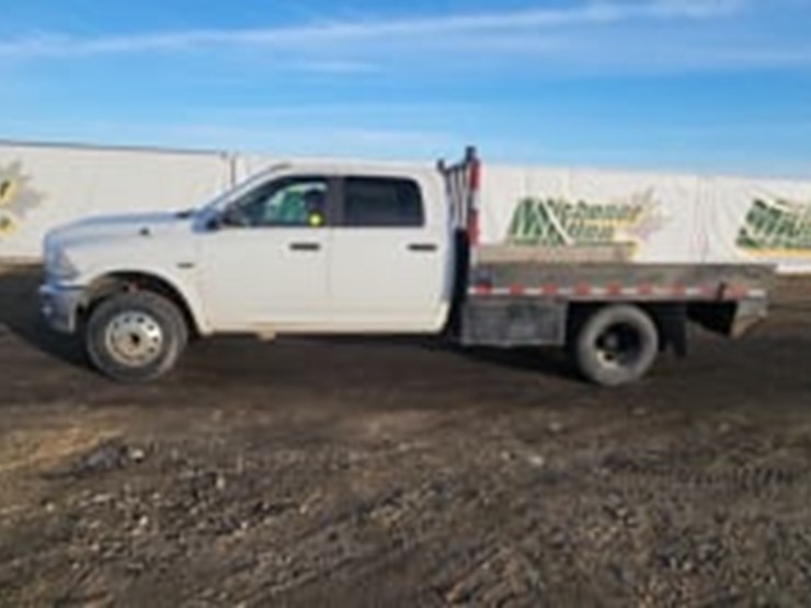 2012-dodge-3500-image-5