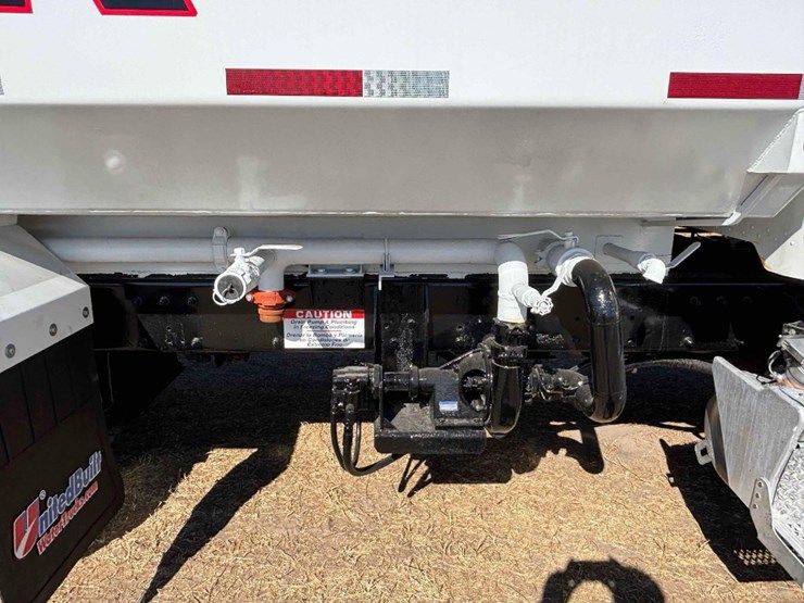 2019-peterbilt-348-image-36