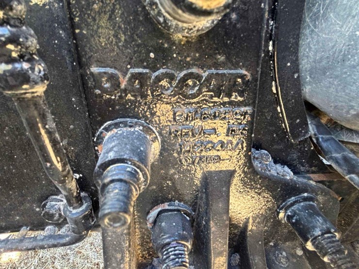 2019-peterbilt-348-image-16