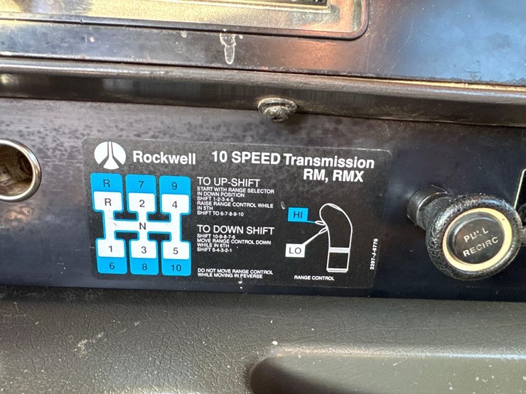 1998-international-9100-image-33