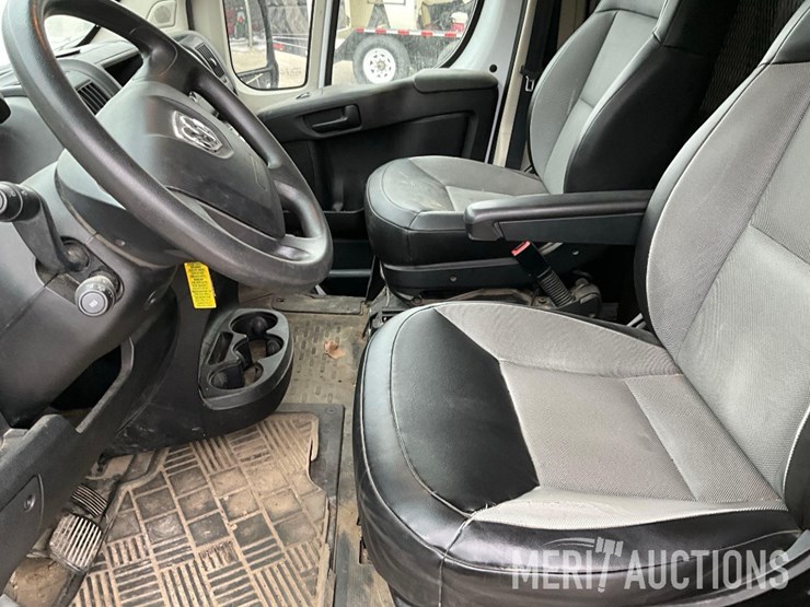 2017-ram-promaster-2500-image-36