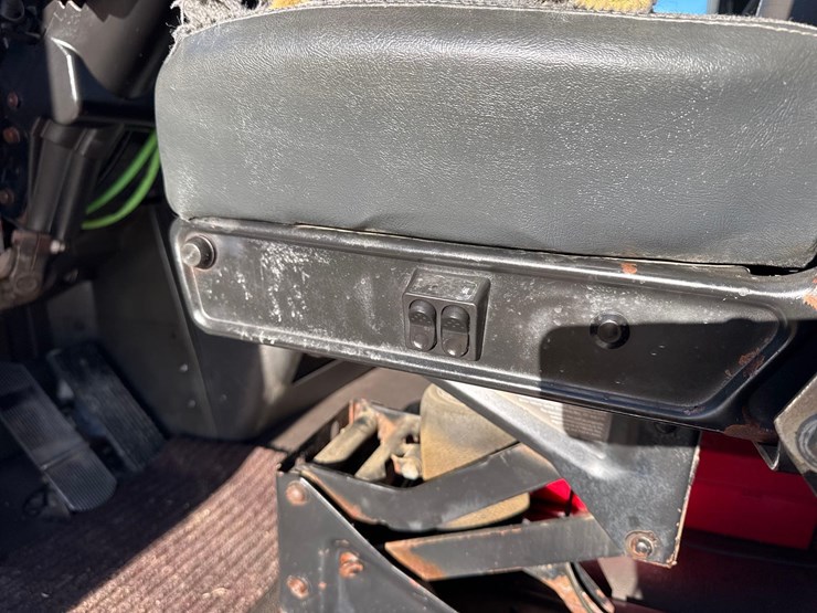 1998-international-9100-image-16