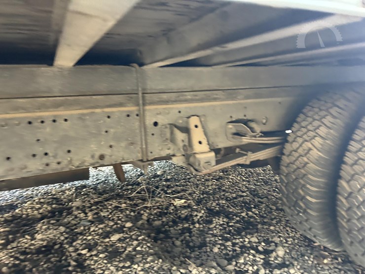 1997-isuzu-npr-image-23