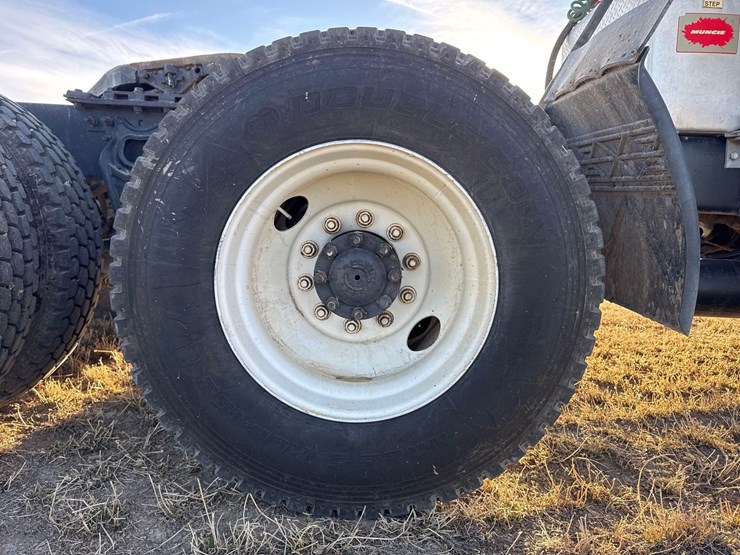 1999-international-60-image-50