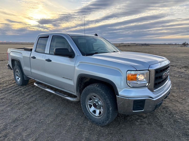 2014-gmc-sierra-1500-image-3