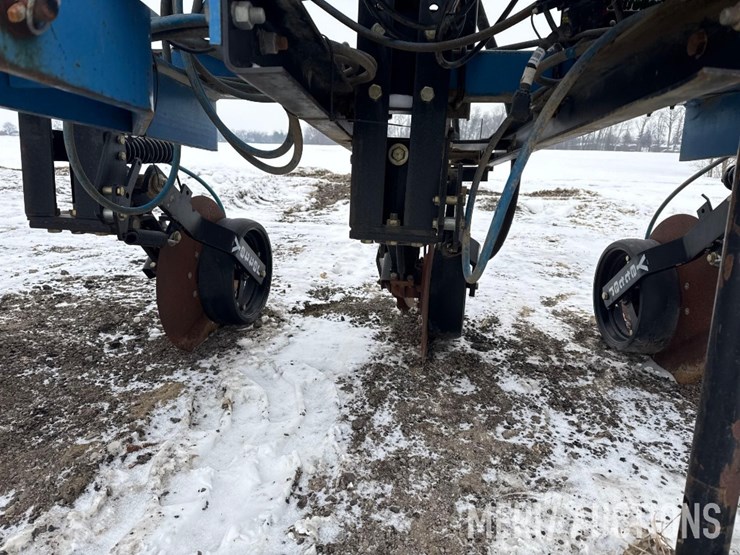 2010-dmi-3200-image-12