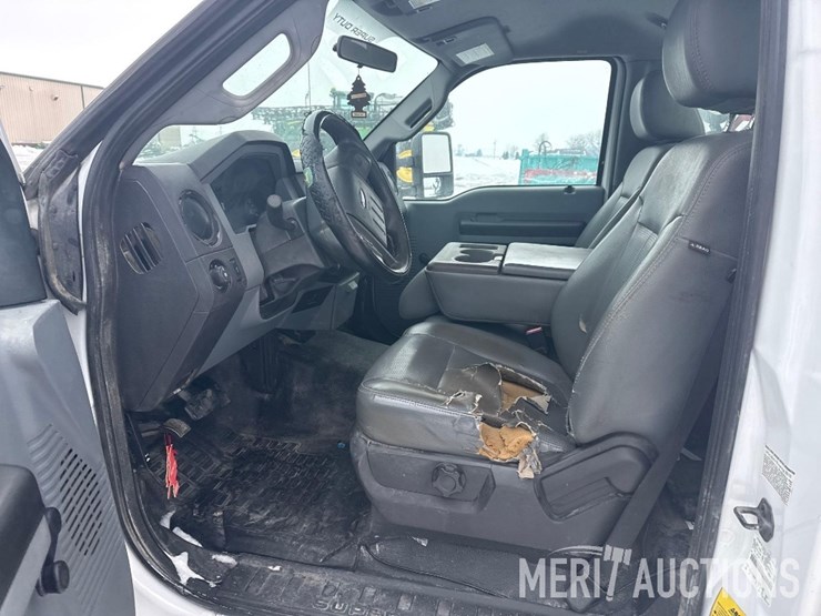 2011-ford-f350-image-23