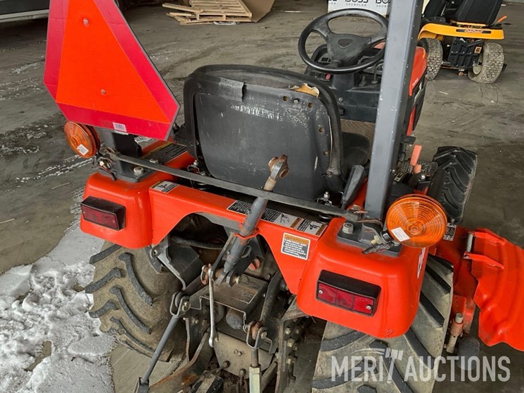 2002-kubota-bx1800-image-16