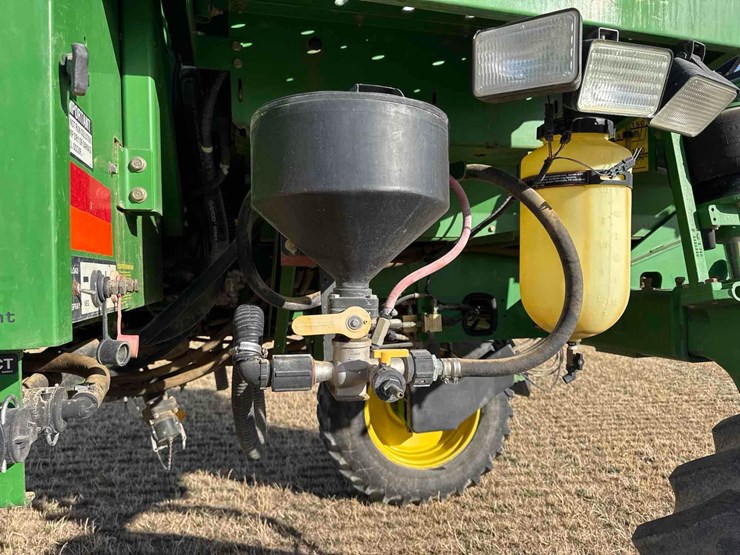 2000-john-deere-4700-image-37