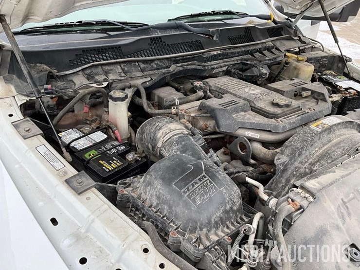 2016-dodge-5500-box-truck-image-38