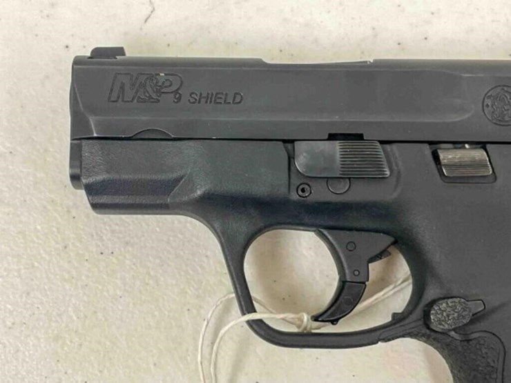 smith-&-wesson-pistol-image-9