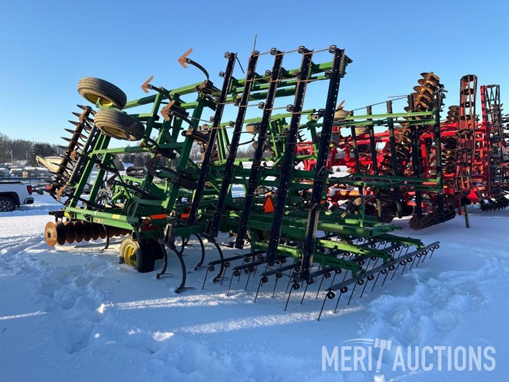 2005-john-deere-726-image-3