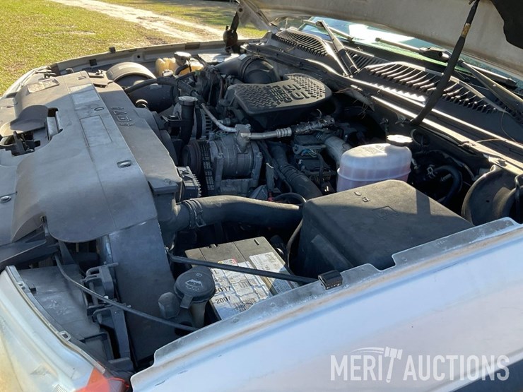 2006-chevrolet-3500-image-34