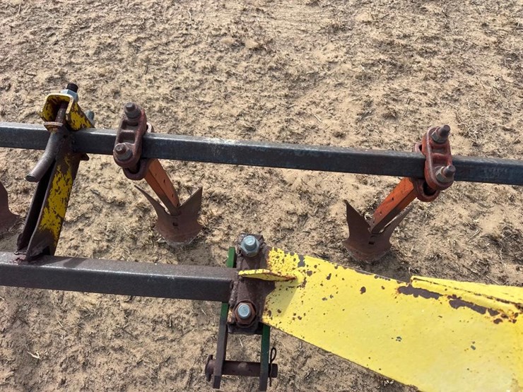 7-shank-cultivator-image-12