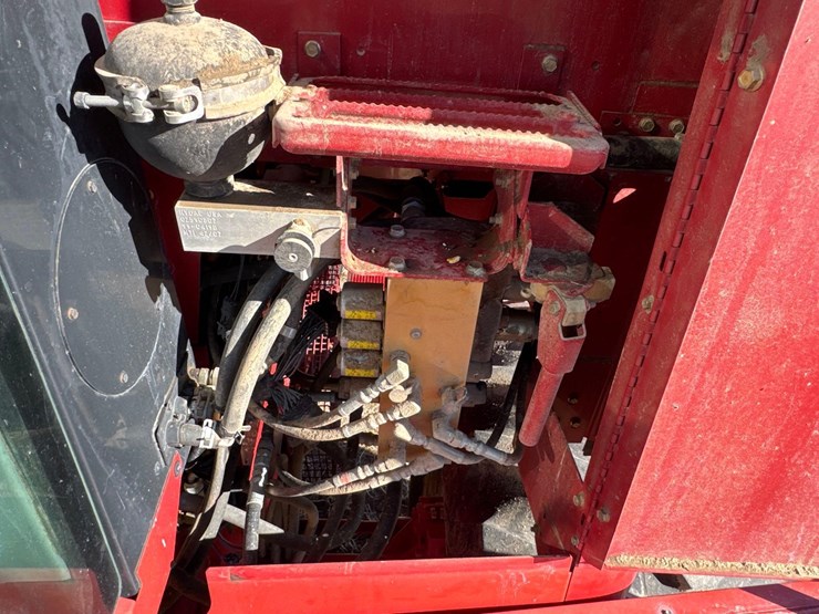 2009-case-ih-2577-image-129