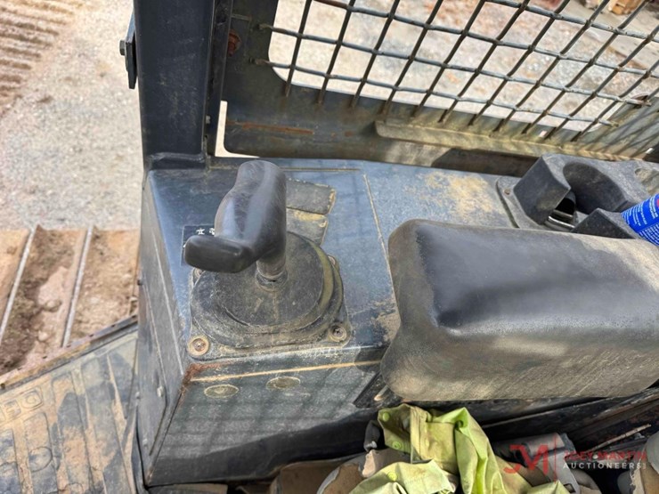 deere-650j-lgp-image-22