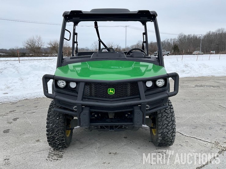 2024-john-deere-gator-image-7