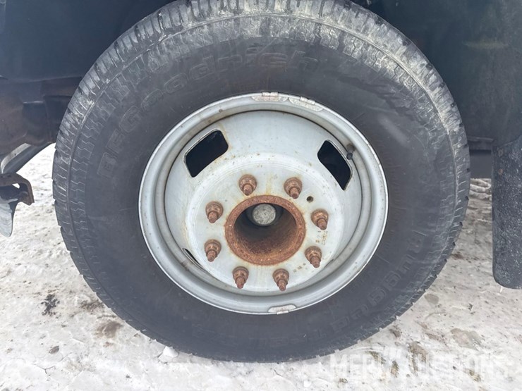 2011-ford-f350-image-11